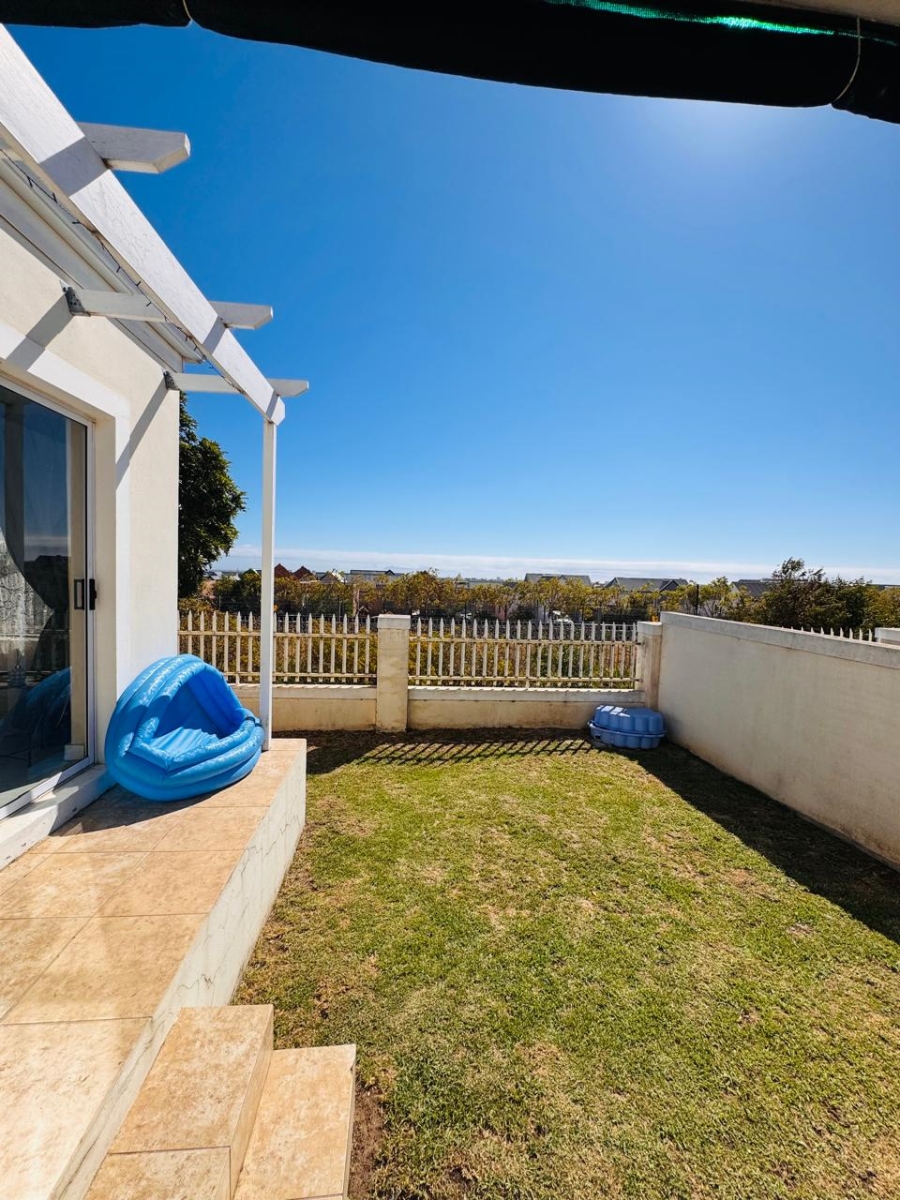 To Let 3 Bedroom Property for Rent in Fernwood Western Cape